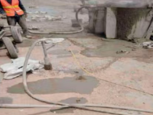 鼎湖水泥混凝土路面板底注浆技术 路面脱空注浆整治方案