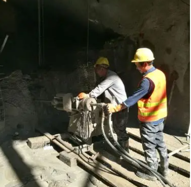 鼎湖水下抗分散灌浆料特点 水下不分散注浆料介绍